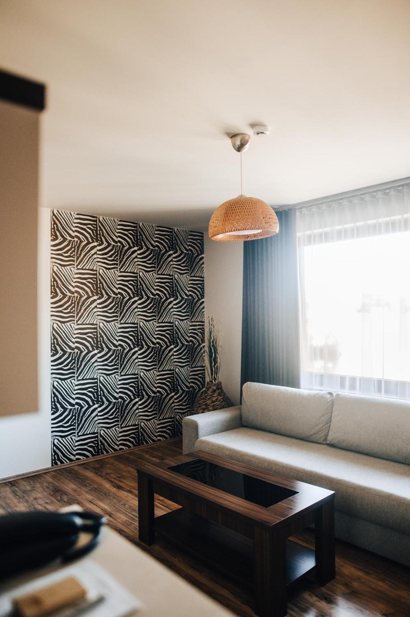 Hotel Elegance Sumperk Bagian luar foto