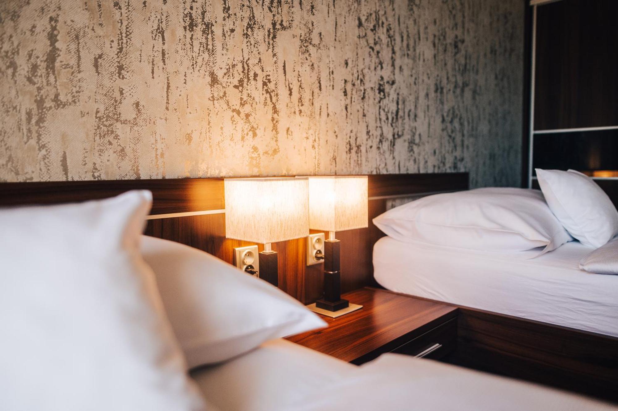 Hotel Elegance Sumperk Bagian luar foto